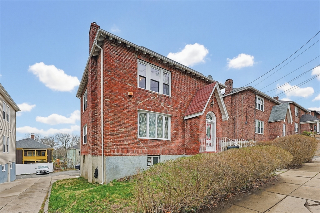 44 Tennis Road Boston, MA 02126 - Photo 2 of 35