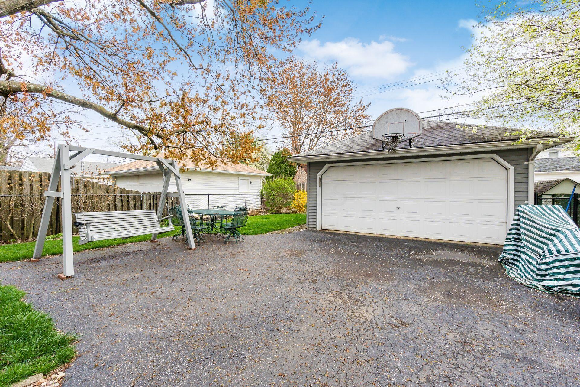 754 South Remington Road Bexley, OH 43209 - Photo 32 of 36 047_762_i 754 S Remington 009