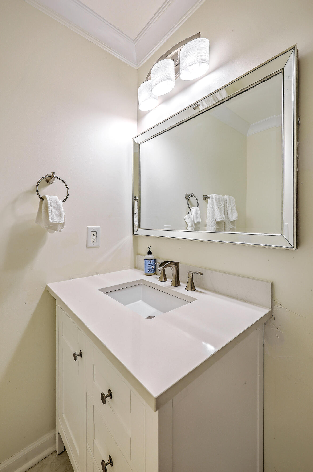 7950 New Ryder Road North Charleston, SC 29406 - Photo 13 of 33 Half bath downstairs