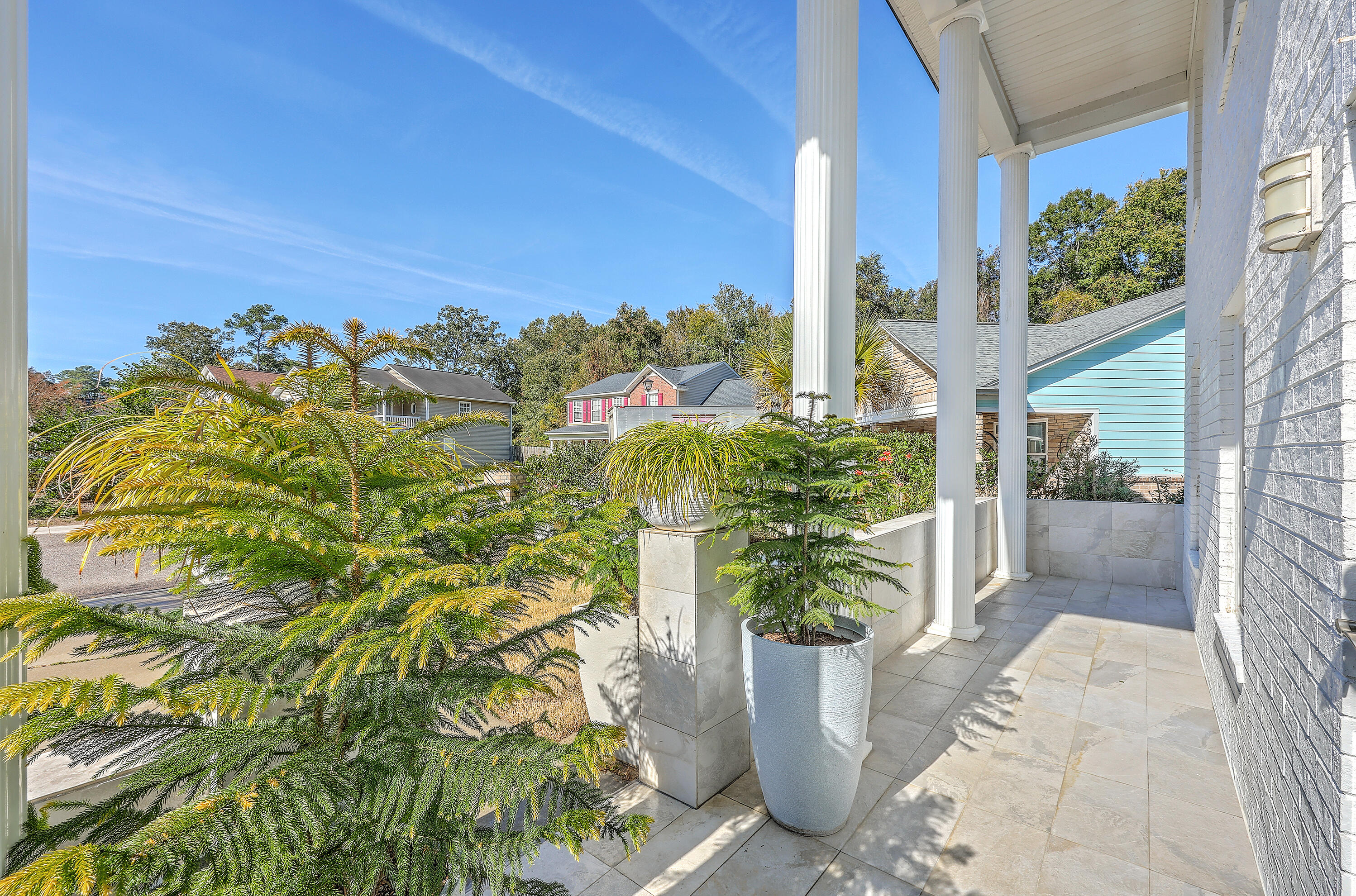 7950 New Ryder Road North Charleston, SC 29406 - Photo 3 of 33 Other view front