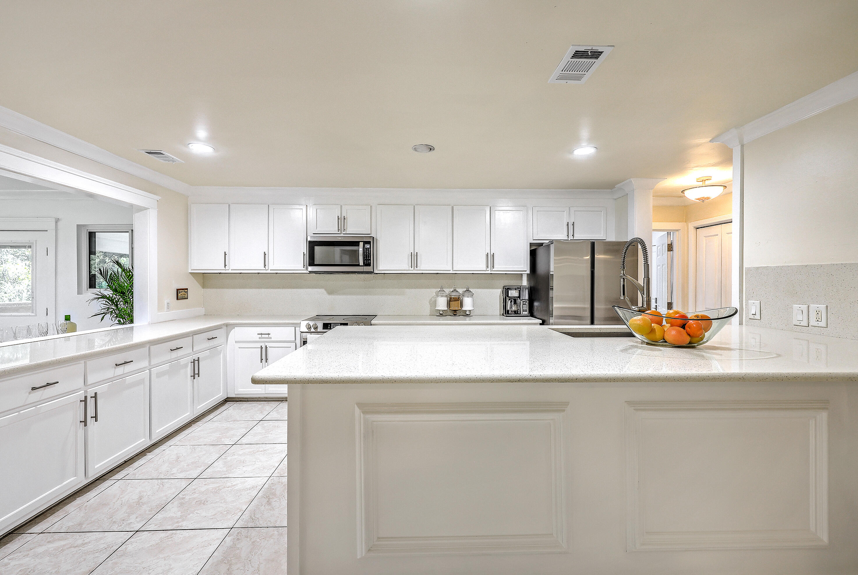 7950 New Ryder Road North Charleston, SC 29406 - Photo 8 of 33 Kitchen other view