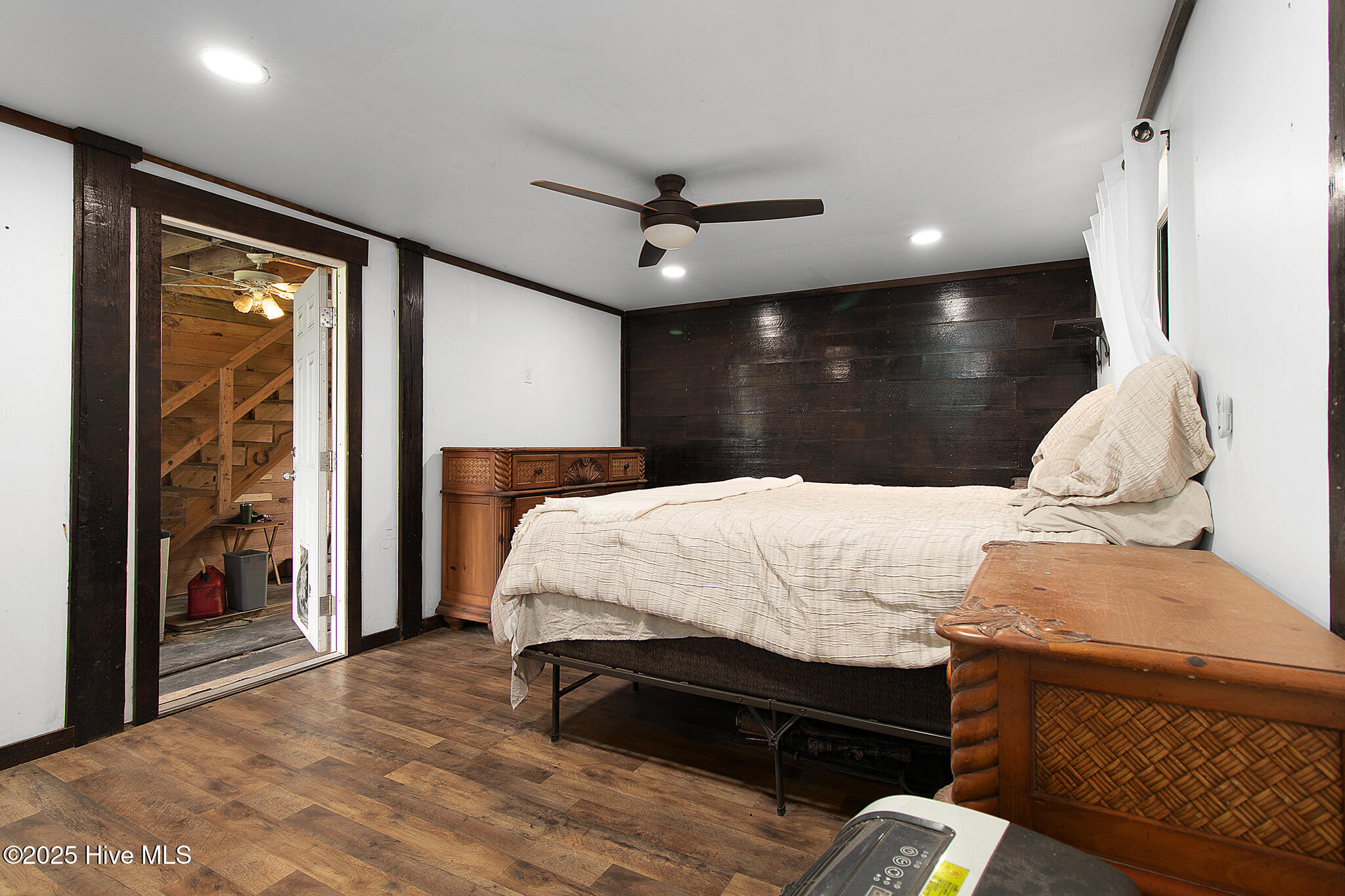 727 Crow Hill Road Beaufort, NC 28516 - Photo 18 of 45 Barn interior