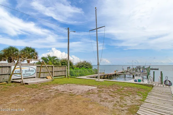 $139,900 | 727 Crow Hill Road, Beaufort, NC 28516