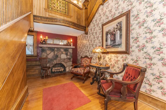 $574,900 | 1111 East Grove Street, Bloomington, IL 61701