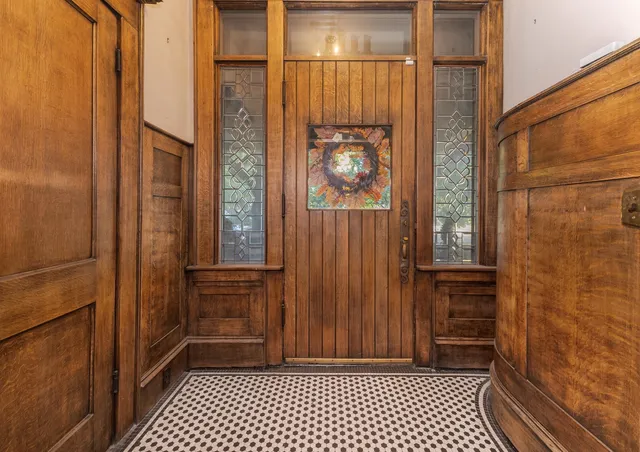 $574,900 | 1111 East Grove Street, Bloomington, IL 61701