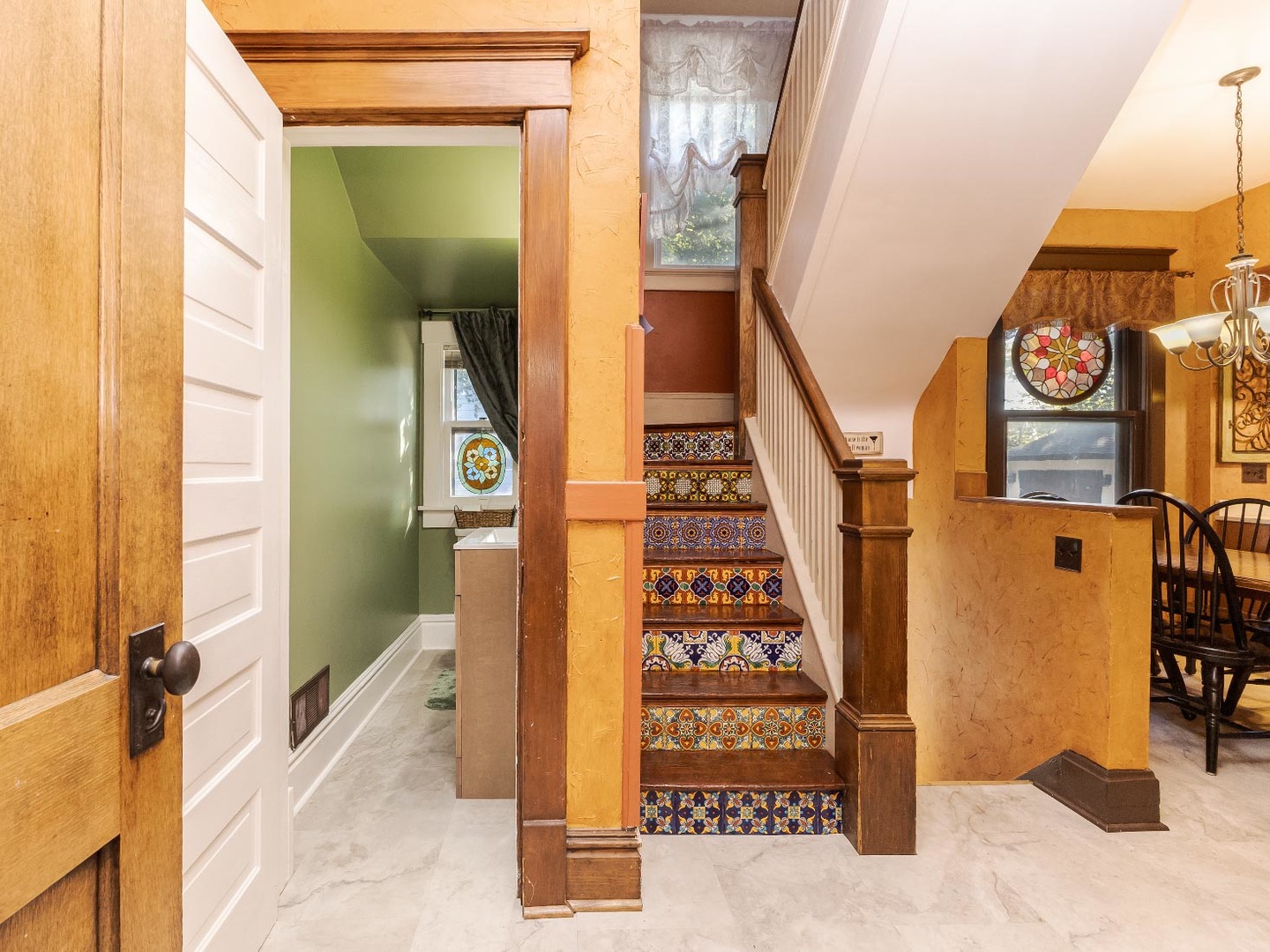 1111 East Grove Street Bloomington, IL 61701 - Photo 26 of 56 a view of an entryway with sitting area