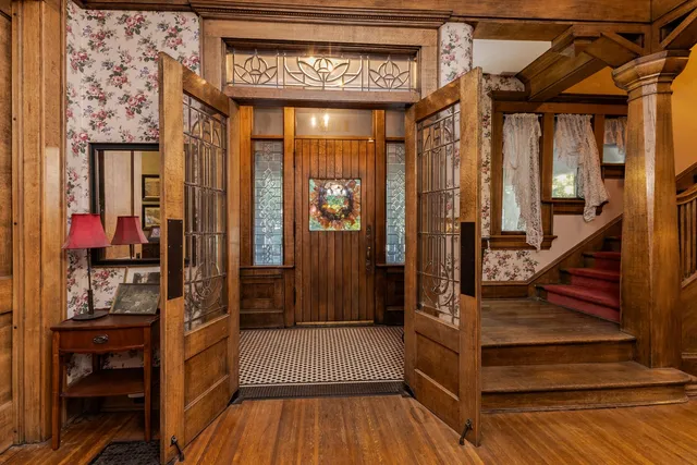 $574,900 | 1111 East Grove Street, Bloomington, IL 61701