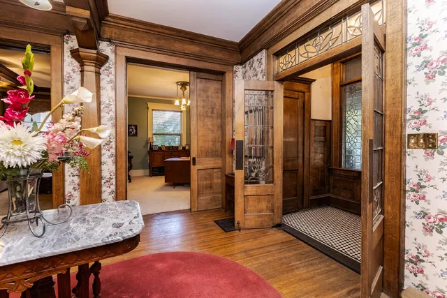 $574,900 | 1111 East Grove Street, Bloomington, IL 61701