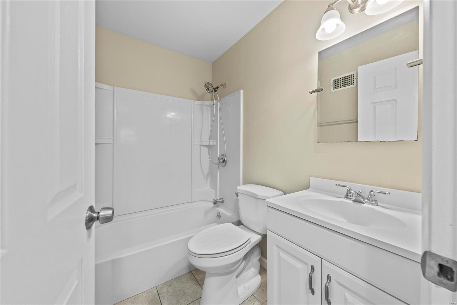 1310 Mullanphy Road Florissant, MO 63031 - Photo 13 of 24