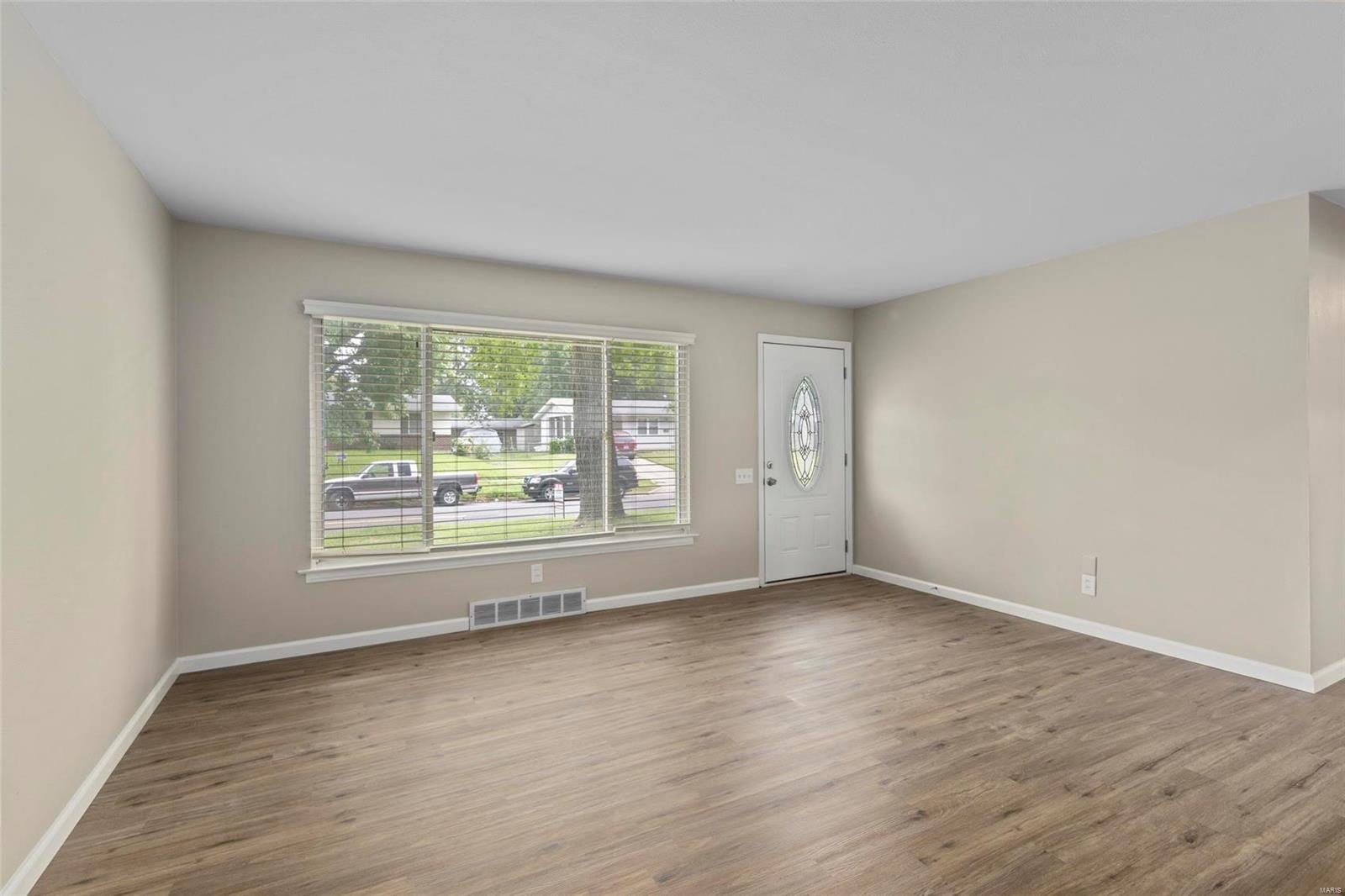 1310 Mullanphy Road Florissant, MO 63031 - Photo 5 of 24
