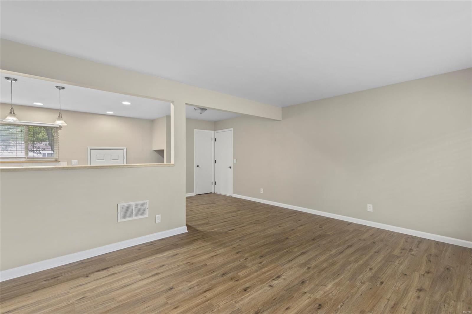 1310 Mullanphy Road Florissant, MO 63031 - Photo 6 of 24