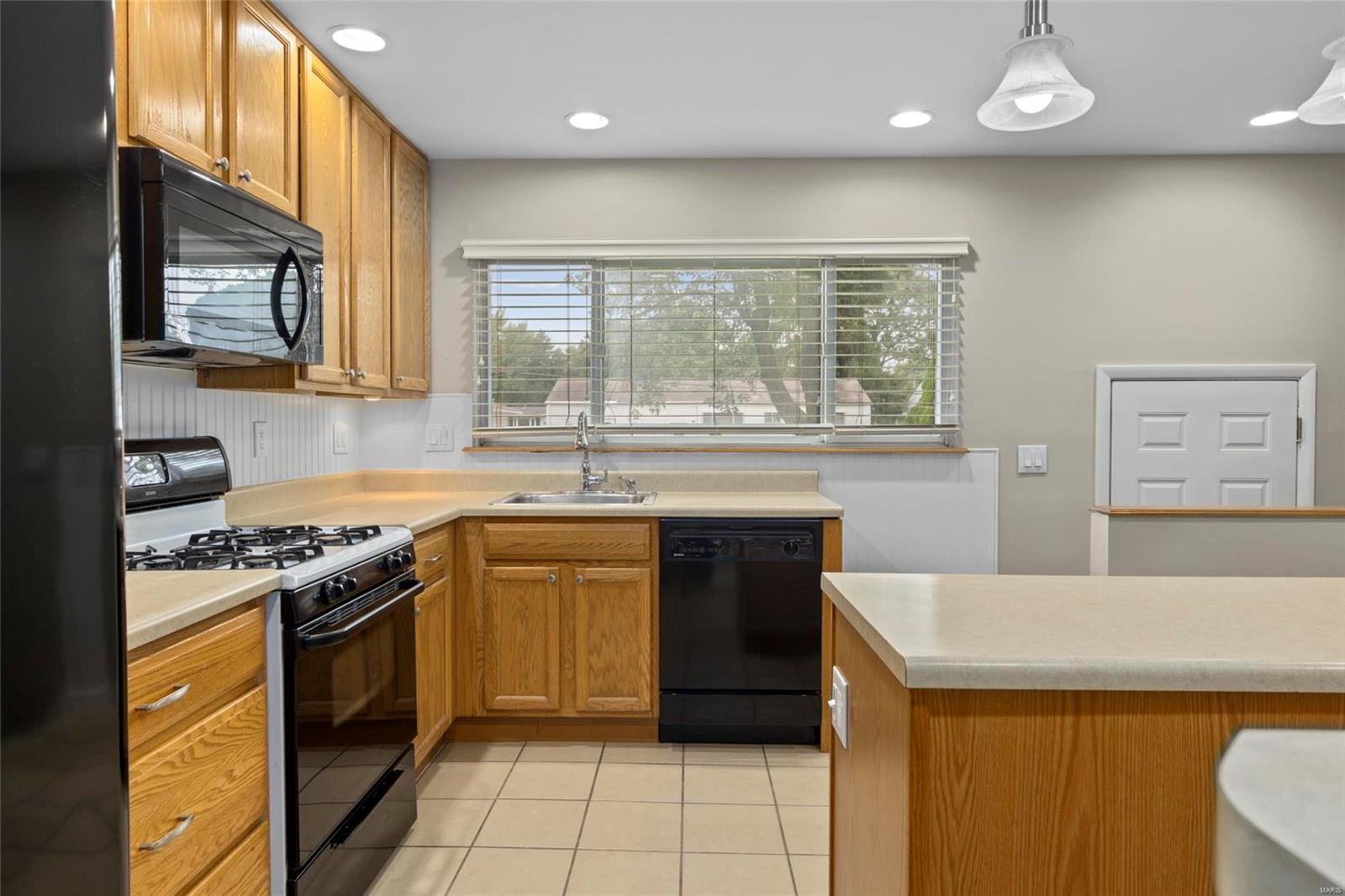1310 Mullanphy Road Florissant, MO 63031 - Photo 7 of 24