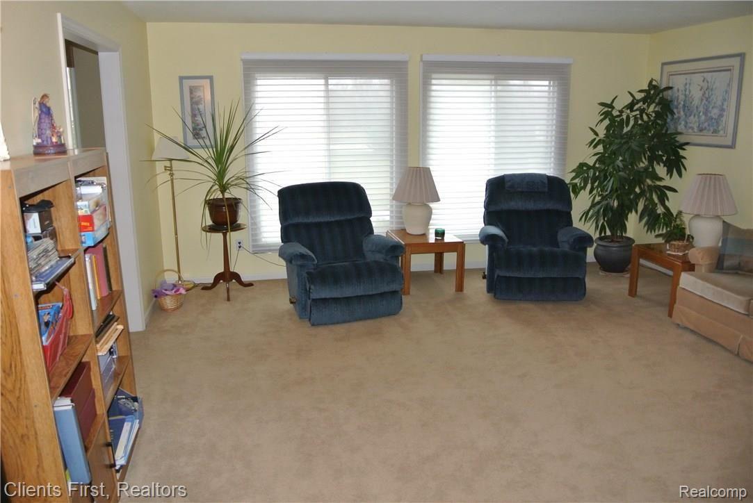 6958 Kennesaw Road Canton, MI 48187 - Photo 38 of 84 DSC_4304.JPG