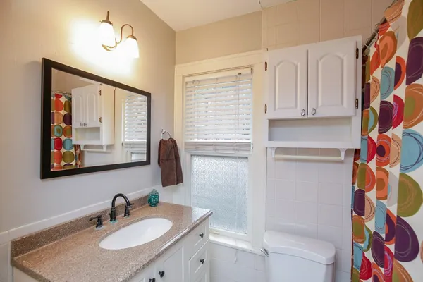 $2,100 | 1632 Bonnie Brae Street, Unit A, Houston, TX 77006