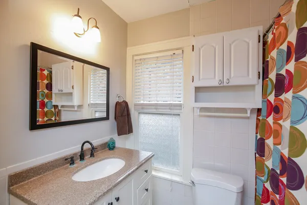 $2,100 | 1632 Bonnie Brae Street, Unit A, Houston, TX 77006