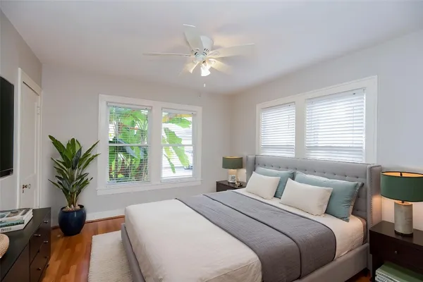 $2,100 | 1632 Bonnie Brae Street, Unit A, Houston, TX 77006