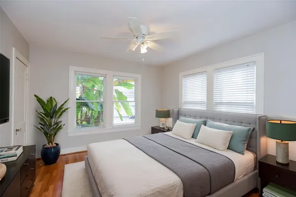 $2,100 | 1632 Bonnie Brae Street, Unit A, Houston, TX 77006