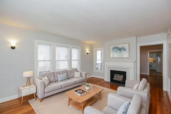 $2,100 | 1632 Bonnie Brae Street, Unit A, Houston, TX 77006