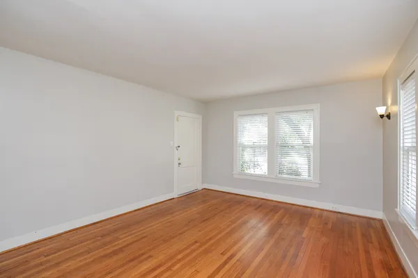 $2,100 | 1632 Bonnie Brae Street, Unit A, Houston, TX 77006