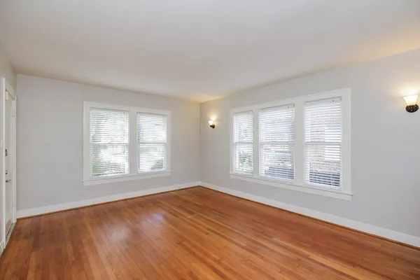 $2,100 | 1632 Bonnie Brae Street, Unit A, Houston, TX 77006