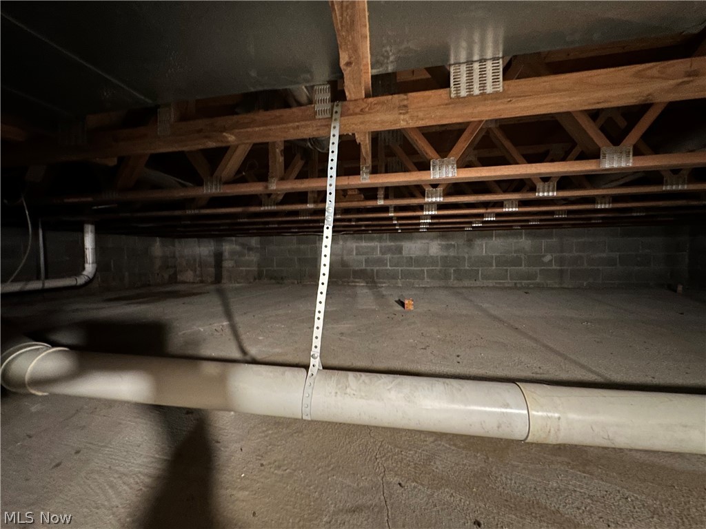 111 Fort Road Southwest Dellroy, OH 44620 - Photo 35 of 38 Basement Crawl Space