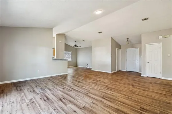 $1,900 | 1053 Fairfax Drive, Terrytown, LA 70056