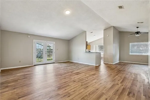 $1,900 | 1053 Fairfax Drive, Terrytown, LA 70056