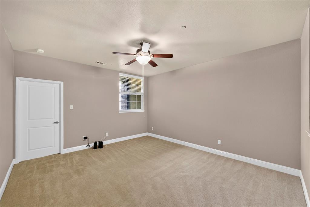 8607 Calvin Road Irving, TX 75063 - Photo 20 of 39