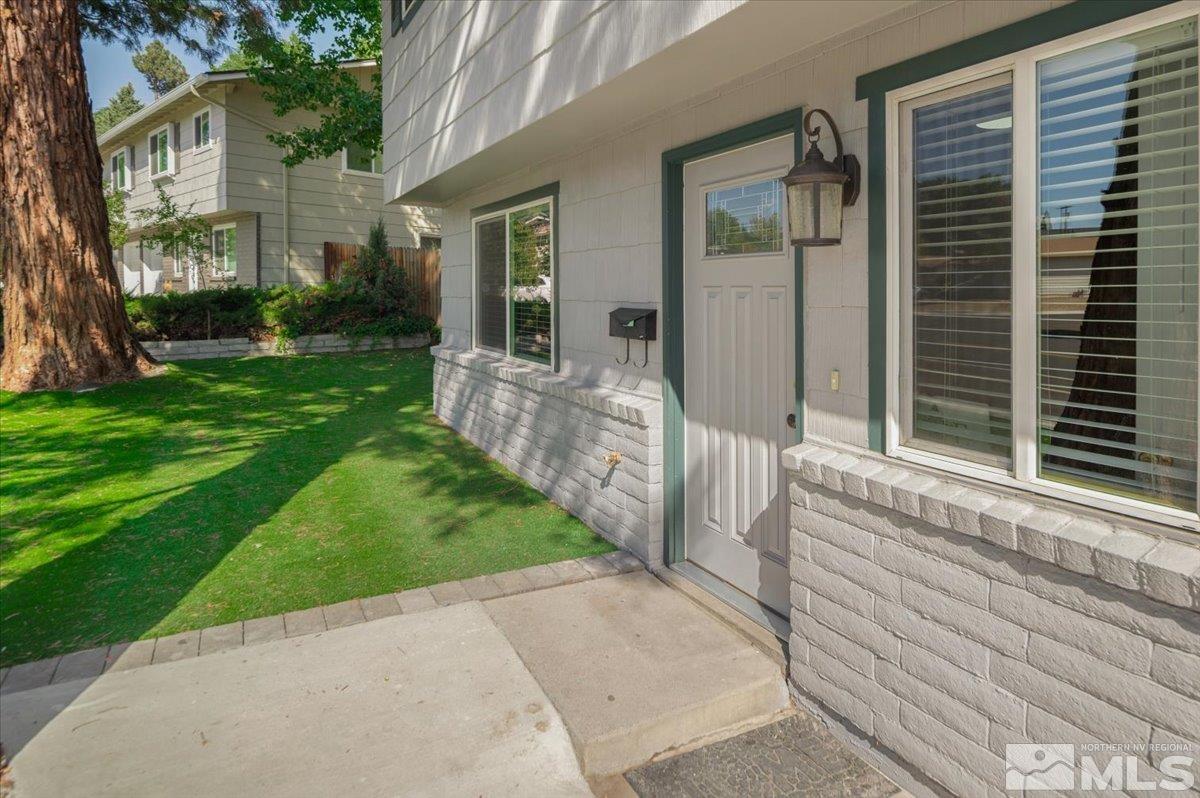1355 Kings Row Reno, NV 89503 - Photo 5 of 40 Photo 5