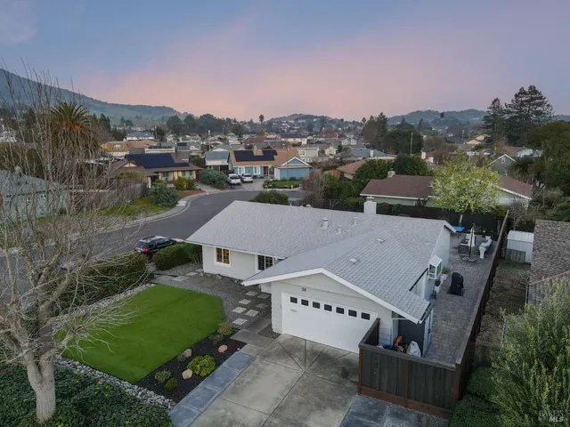 $1,025,000 | 38 San Ramon Way, Novato, CA 94945