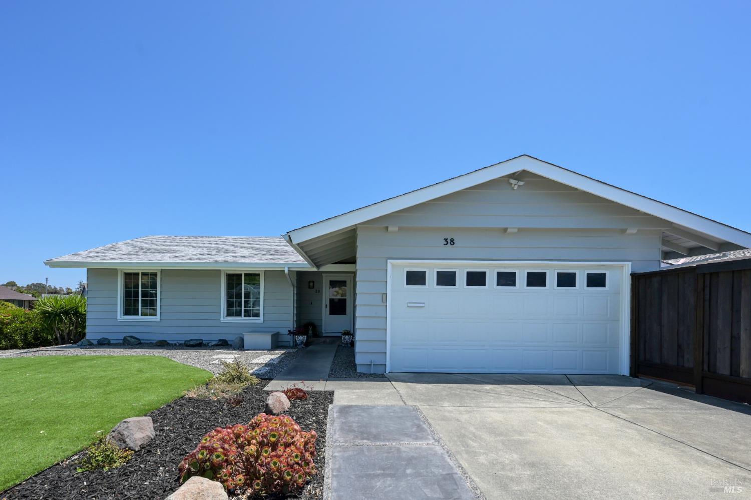 38 San Ramon Way Novato, CA 94945 - Photo 28 of 30