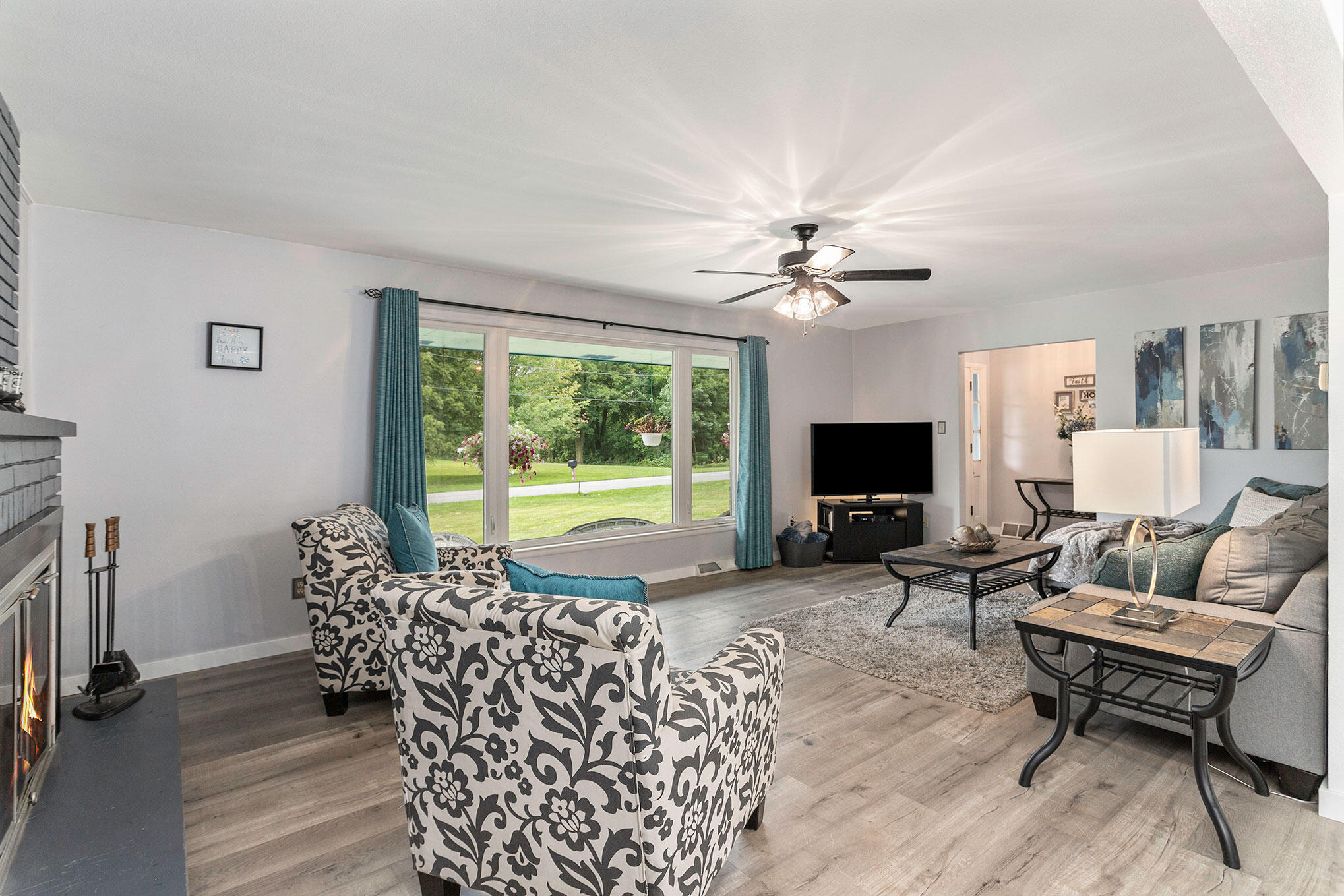 12891 Flynn Road Sawyer, MI 49125 - Photo 14 of 39 Living room