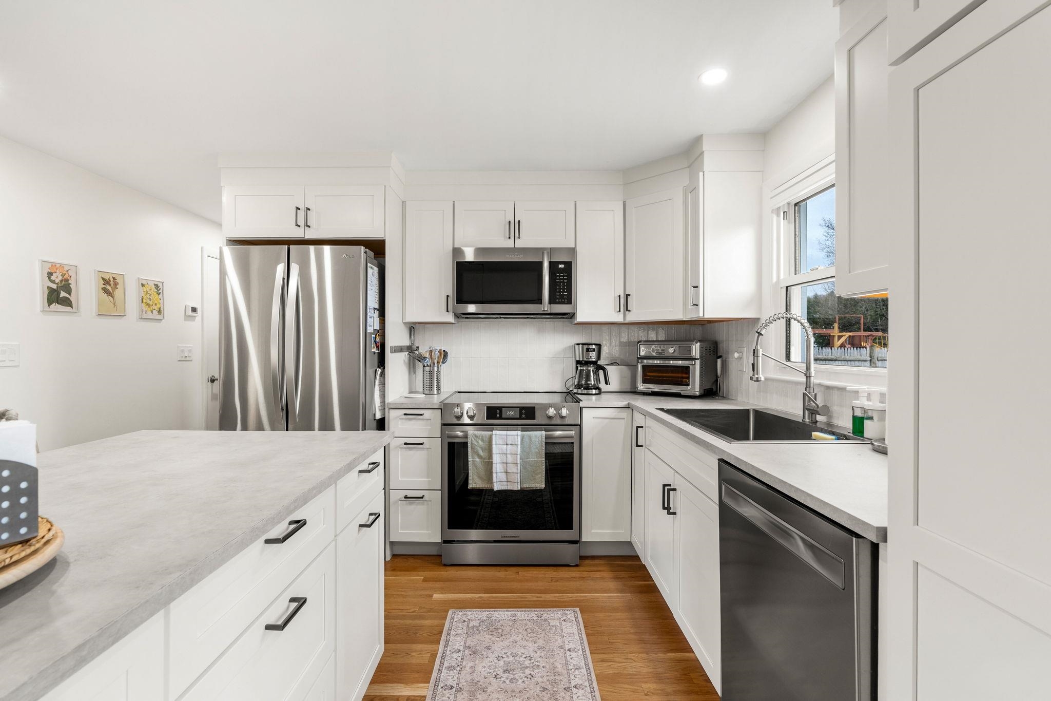 21 Hayden Street Nashua, NH 03060 - Photo 18 of 39