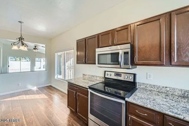 $2,000 | 15436 West Port Royale Lane, Surprise, AZ 85379