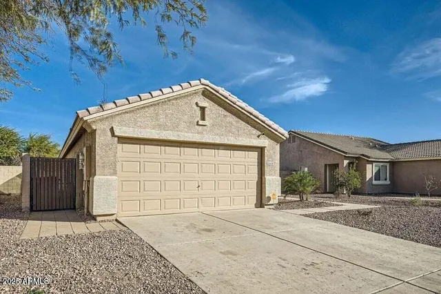 $2,000 | 15436 West Port Royale Lane, Surprise, AZ 85379