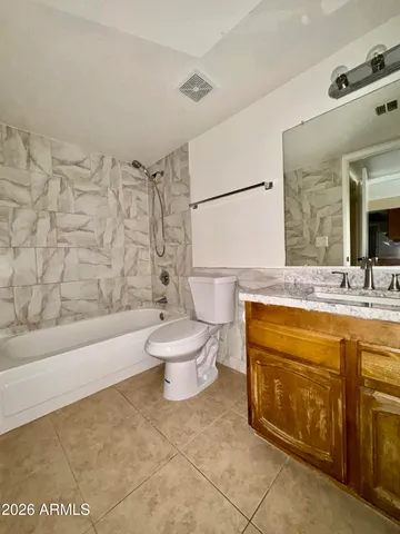 $1,300 | 16635 North Cave Creek Road, Unit 214, Phoenix, AZ 85032