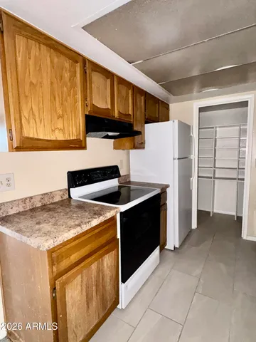 $1,300 | 16635 North Cave Creek Road, Unit 214, Phoenix, AZ 85032