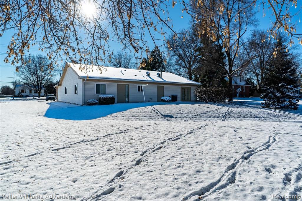 33729 Mulvey Road Fraser, MI 48026 - Photo 41 of 44