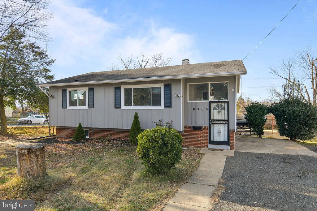 8308 26th Place Adelphi, MD 20783 - Photo 3 of 36