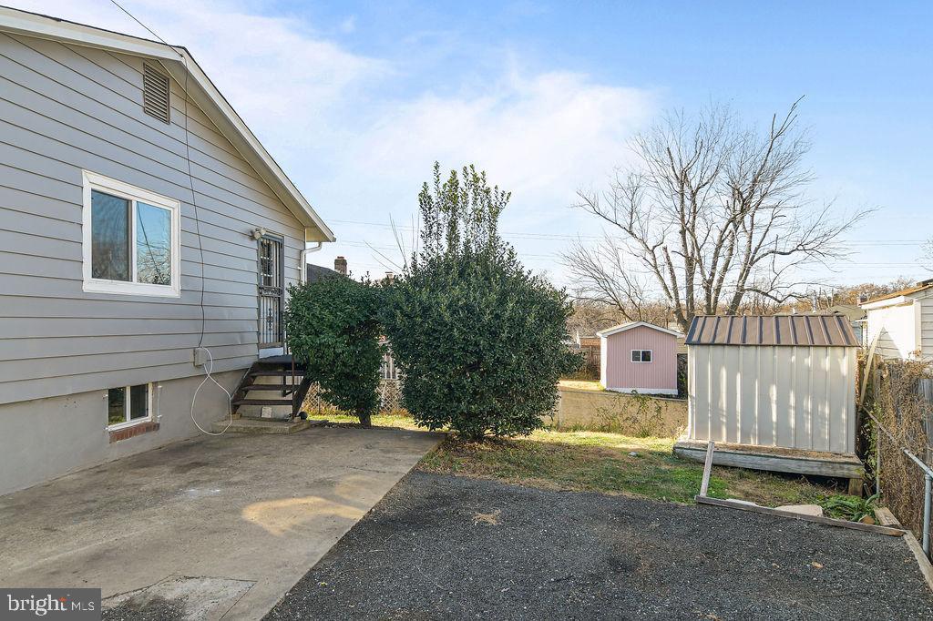8308 26th Place Adelphi, MD 20783 - Photo 32 of 36