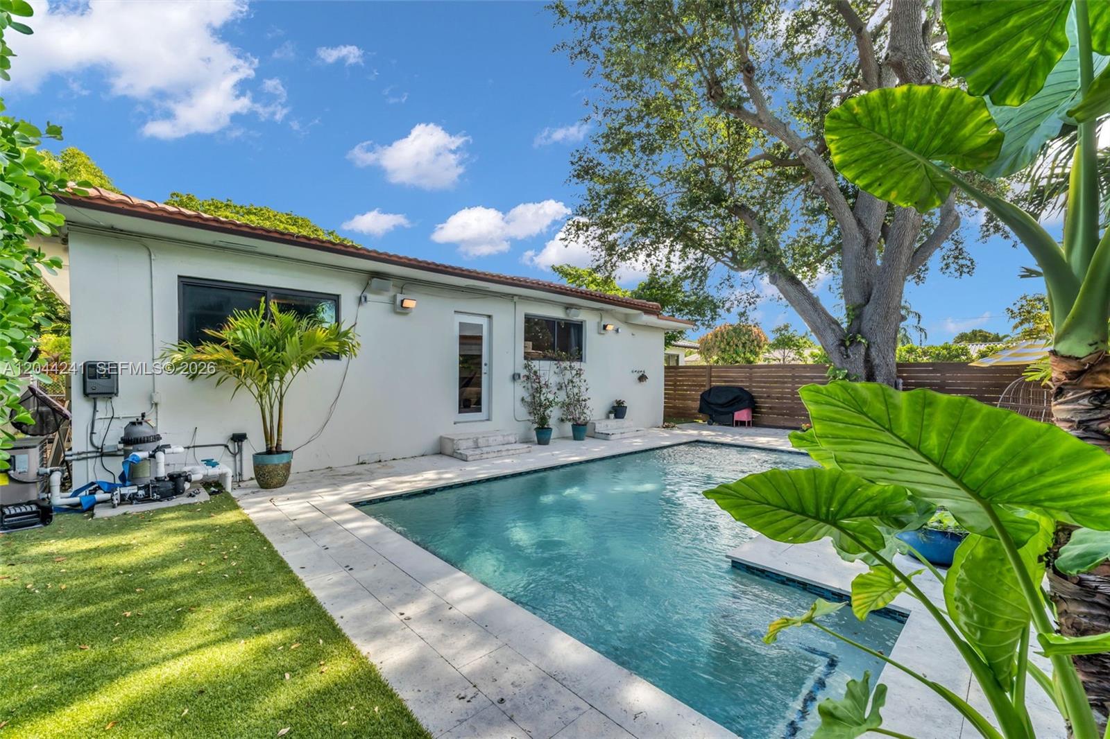 2220 Southwest 25th Street Miami, FL 33133 - Photo 6 of 24