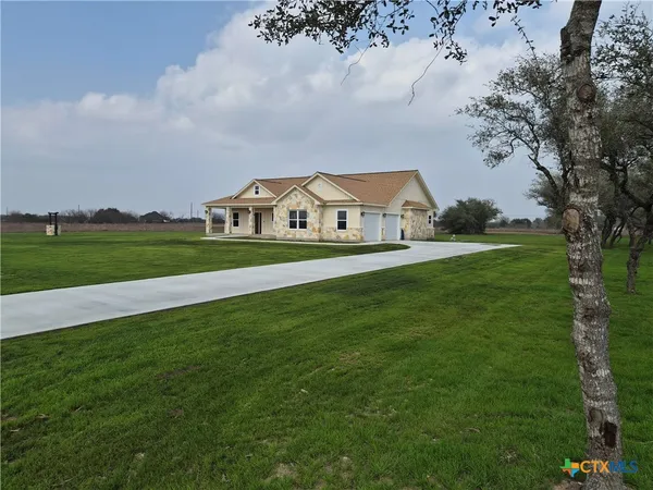 $556,000 | 520 Essence Drive, Victoria, TX 77904