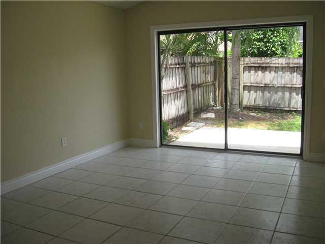 23076 Sunfield Drive Boca Raton, FL 33433 - Photo 5 of 15 Exterior Front