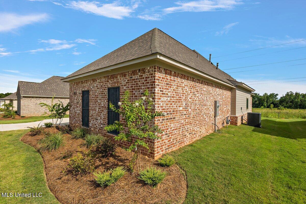 212 Azure Drive Canton, MS 39046 - Photo 44 of 50 3HTP2063