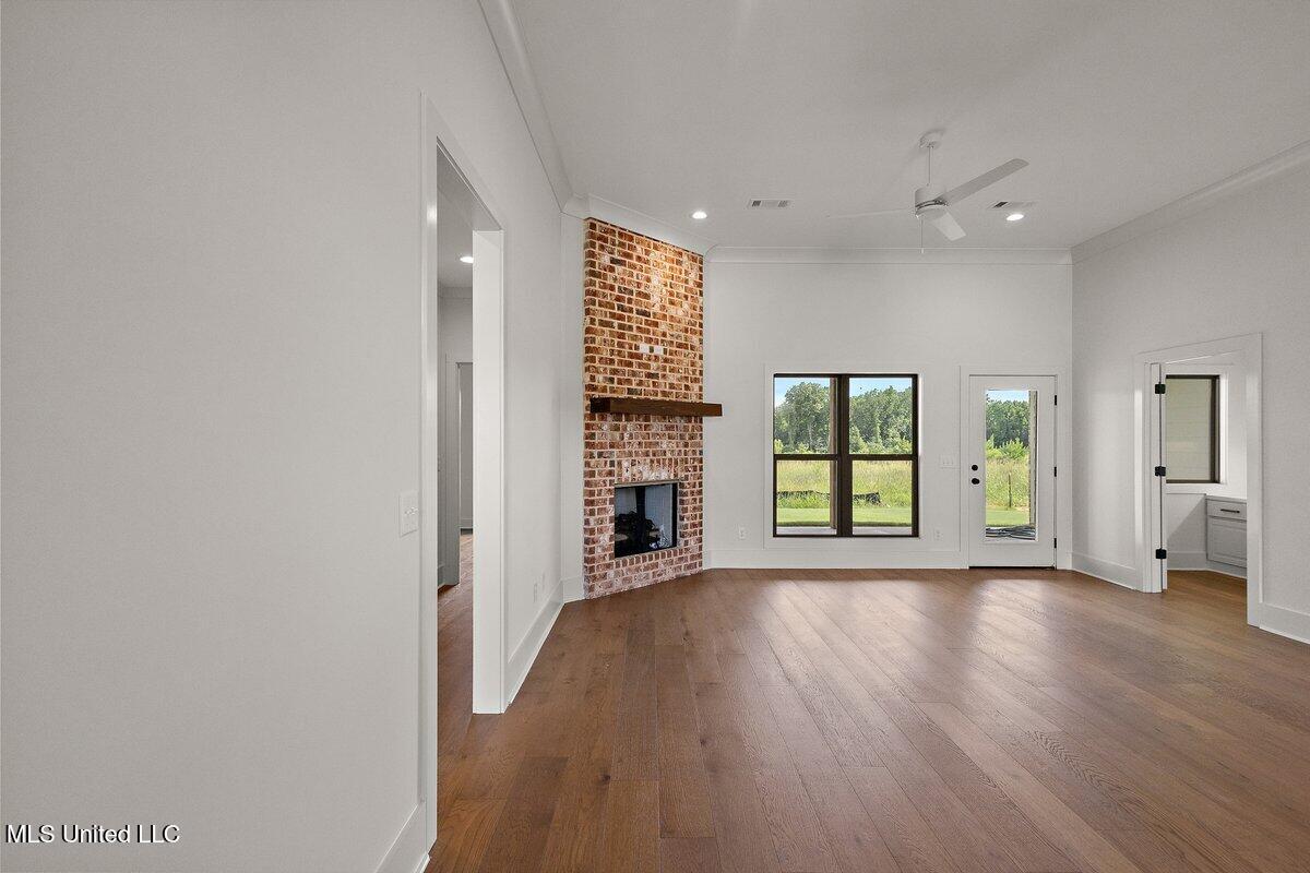 212 Azure Drive Canton, MS 39046 - Photo 6 of 50 3HTP2081