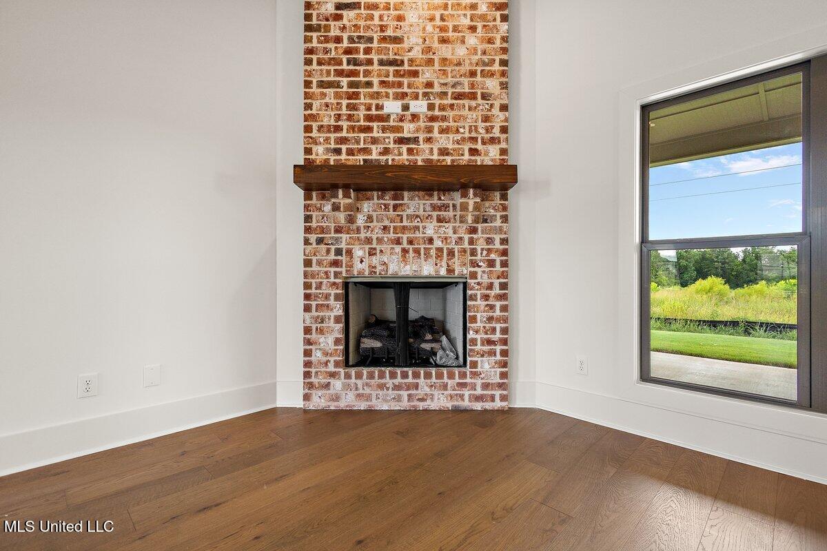 212 Azure Drive Canton, MS 39046 - Photo 9 of 50 3HTP2147