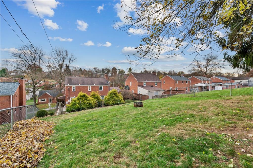 5300 Spring Valley Drive Pittsburgh, PA 15236 - Photo 24 of 25 a view of a big yard with a house