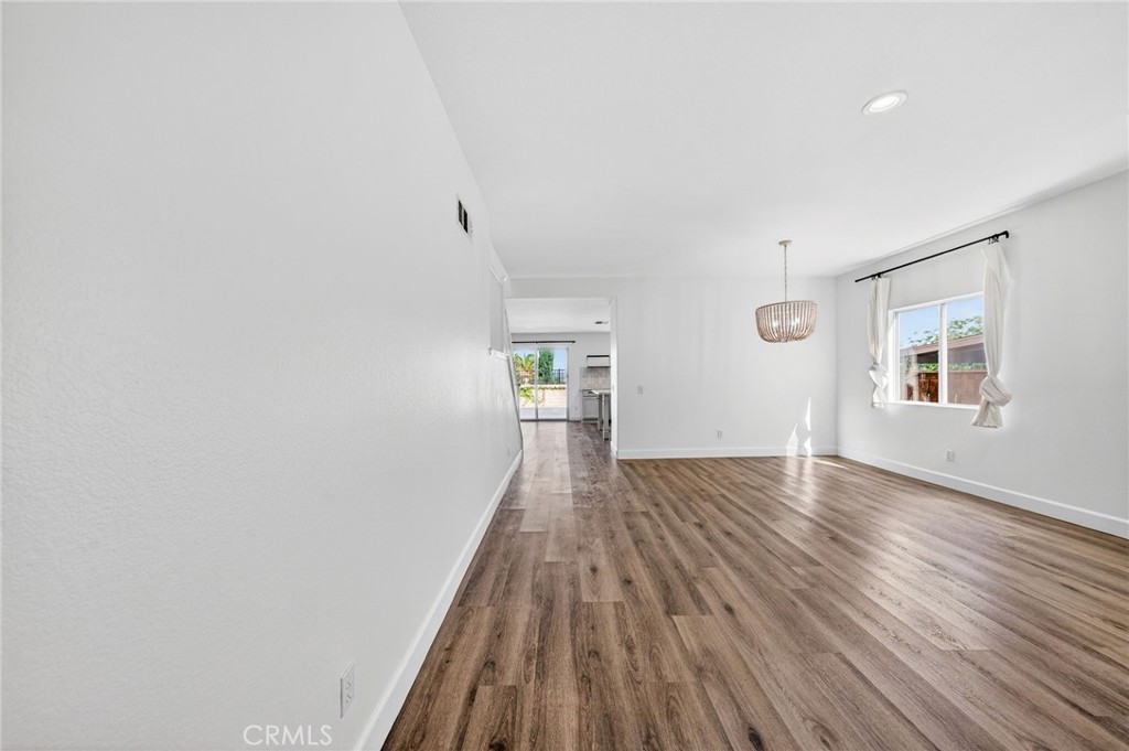 33650 Abbey Road Temecula, CA 92592 - Photo 10 of 61