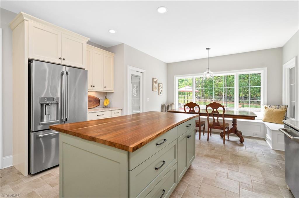 7376 Hidden View Drive Oak Ridge, NC 27310 - Photo 14 of 50
