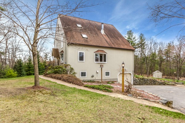 140 South Road Pepperell, MA 01463 - Photo 3 of 30 Gallery Image 3